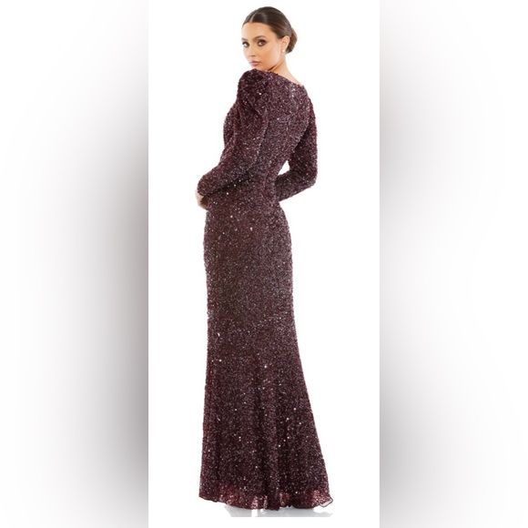 NWOT Mac Duggal Puff Shoulder Sequined Surplice Gown Mahogany Color Size 8 - Picture 3 of 10